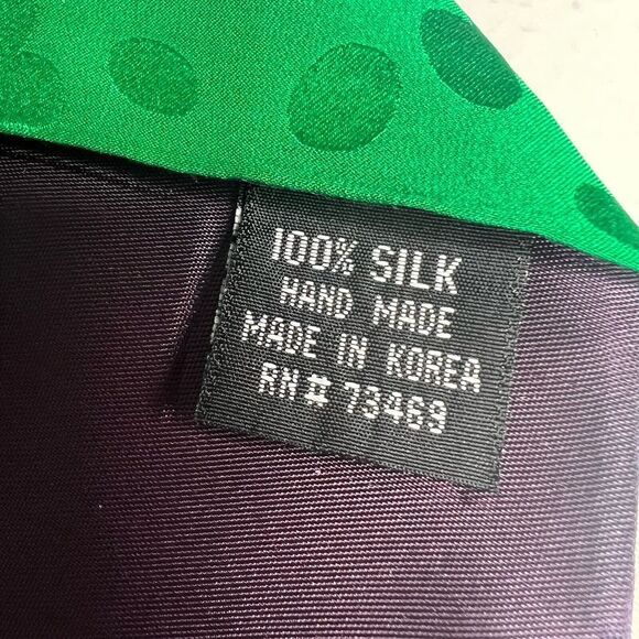 Looney Tunes Football Neck Tie Tasmanian Devil Bugs Bunny Daffy Duck - Picture 6 of 6